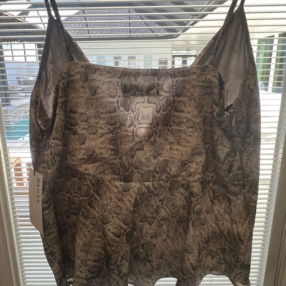 Brand New Bailey 44 shirt/top/blouse - Picture 4 of 4